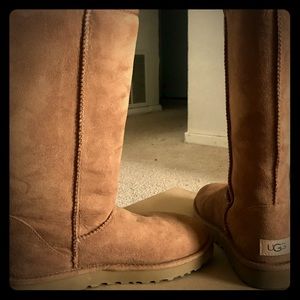 UGG classic tall II CHESTNUT COLOR  BOOTS